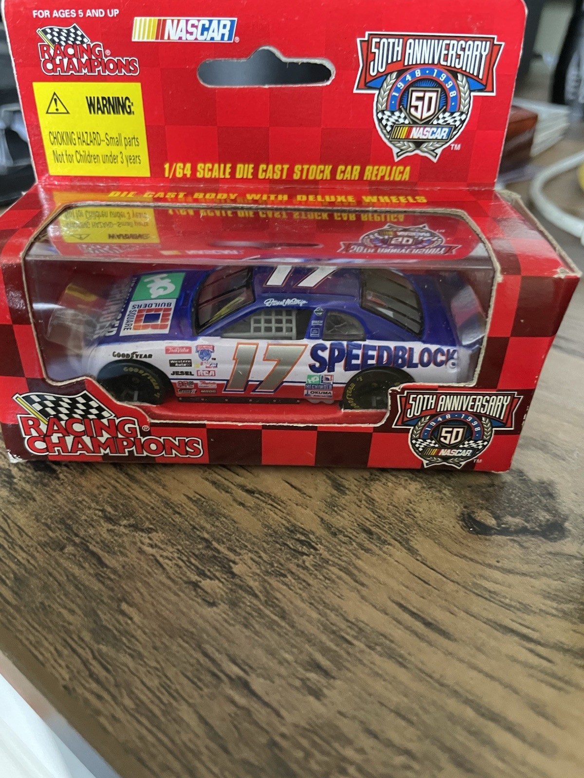 #17 Speed block 1:64 Race Car Darrell Waltrip