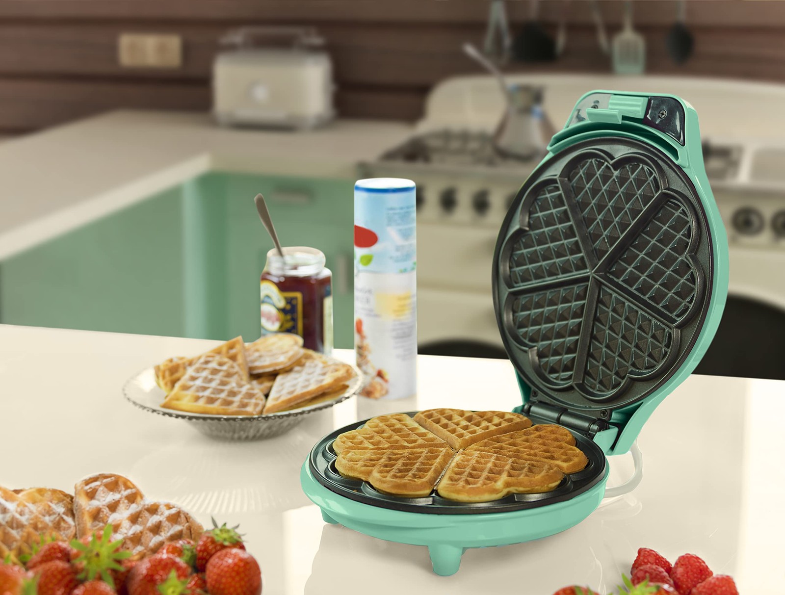 Bestron Waffle Maker Heart: Eleganza e Dolcezza in Cucina - 4