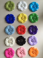 Large Daisy Flower Feature Button - Lots of Colours - 3 Sizes - 2 & 4 Holes