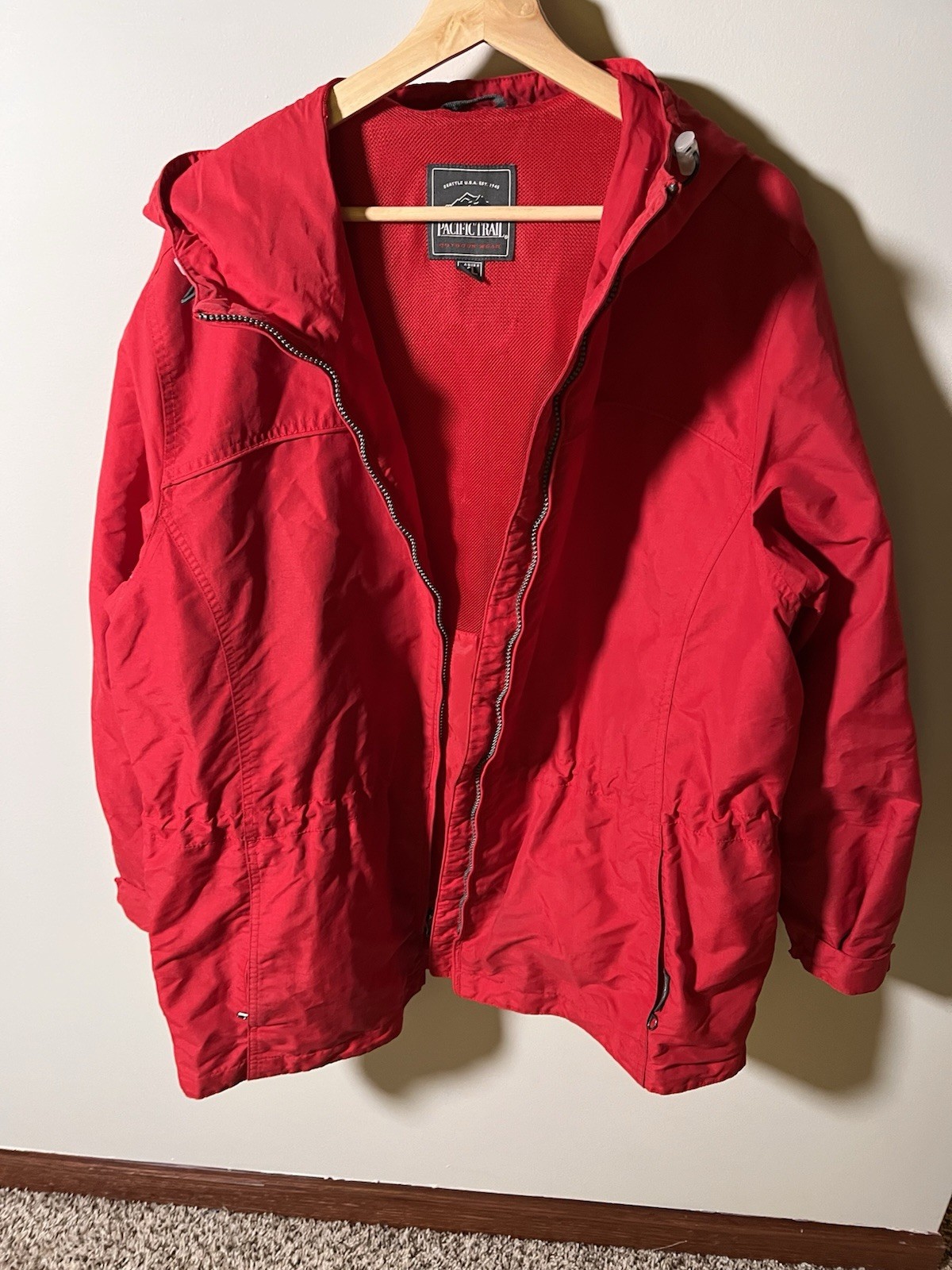 Vintage Pacific Trail Women's Red  Hooded Jacket Size XL