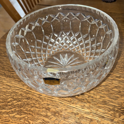 Mint Polonia 24% Lead Crystal Diamond & Starburst Pattern  8  Bowl W/tag Poland