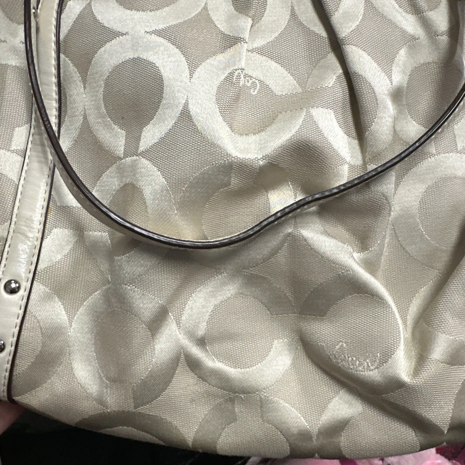 Cartera Coach con bolsa necesita lavado Foto 4 de 4