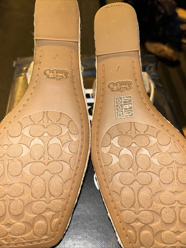 sandalias coach talla 7 caja nueva dañadas Foto 2 de 4