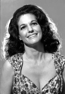 Maralin Niska performs in the New York City Opera 1970s Old Photo