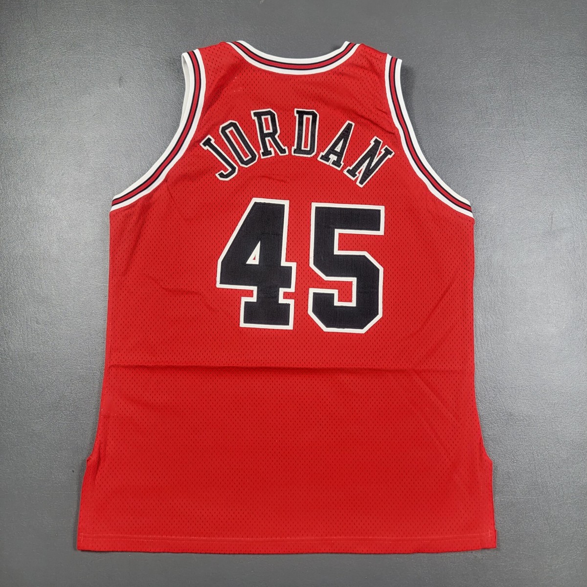 100% Authentic Michael Jordan Vintage Champion 94 95 Bulls Jersey