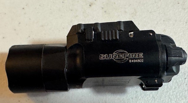 SUREFIRE  X300  ULTRA WEAPON LIGHT, Item 134