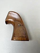 Walnut Target Grips For Colt Style Pistol