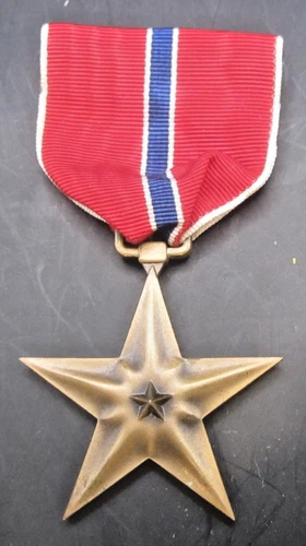 Original WW2 U.S. Army 1943 Military Bronze Star w/Full Pin Back Ribbon