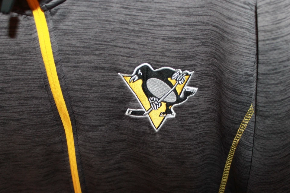 NHL Official Licensed Pittsburgh Penguins GIII Sherpa Lined Full-Zip Fleece - Image 2 of 4