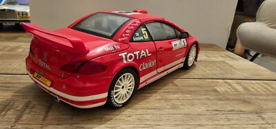 Maisto 1/18 PEUGEOT 307 WRC プジョー　美品 Maisto 1/18 PEUGEOT 307 WRC プジョー 美品