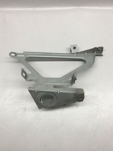 2011BMW 7 F01, F02 730d Vorne Rechts Scheinwerfer Halterung Halter 7184180