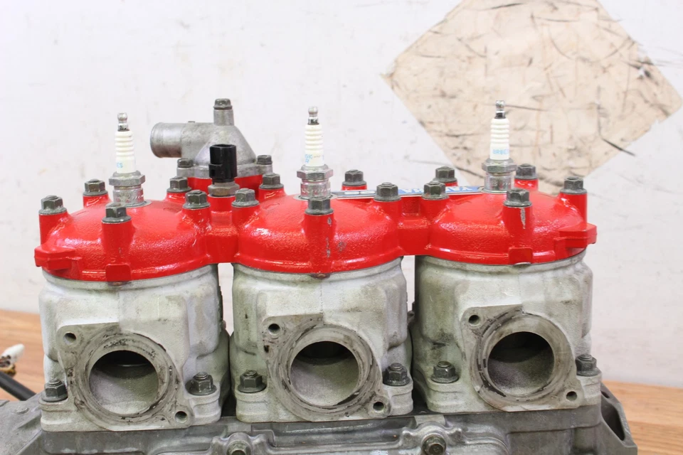 1998 YAMAHA MOUNTAIN MAX 700 MM700 Motor Engine - NEW PISTONS - Image 2 of 4