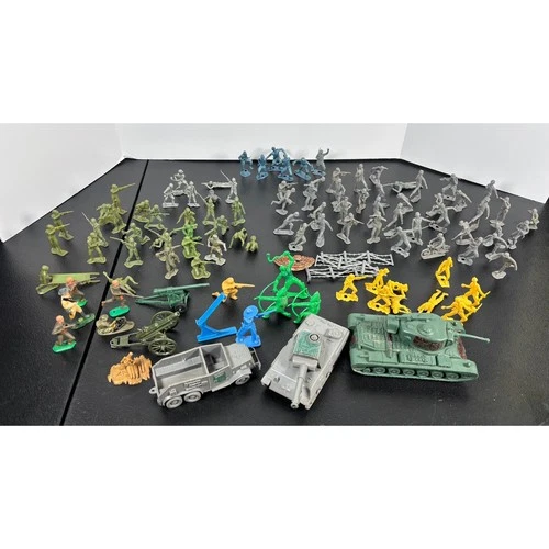 Vintage Louis Marx Tim Mee Plastic Army Men Lot Military Tanks Cannons 90+ pcs
