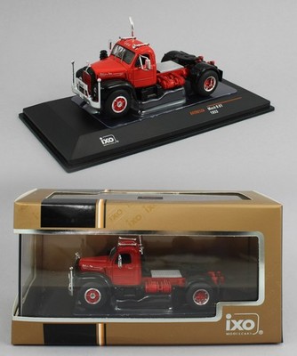 1:64 IXO Models *RED & BLACK* 1953 MACK B61 Semi Truck *NIB*