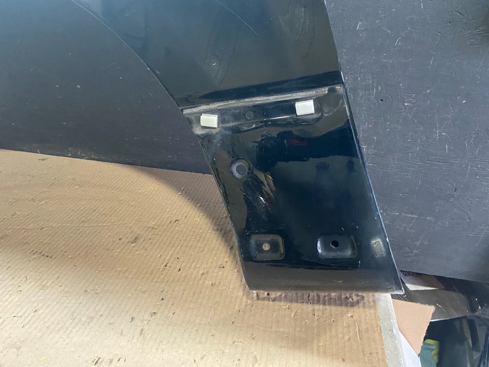 Левостороннее переднее крыло для водителя Lincoln Navigator 2007–2014 годов выпуска L2123 - Изображение 4 из 4