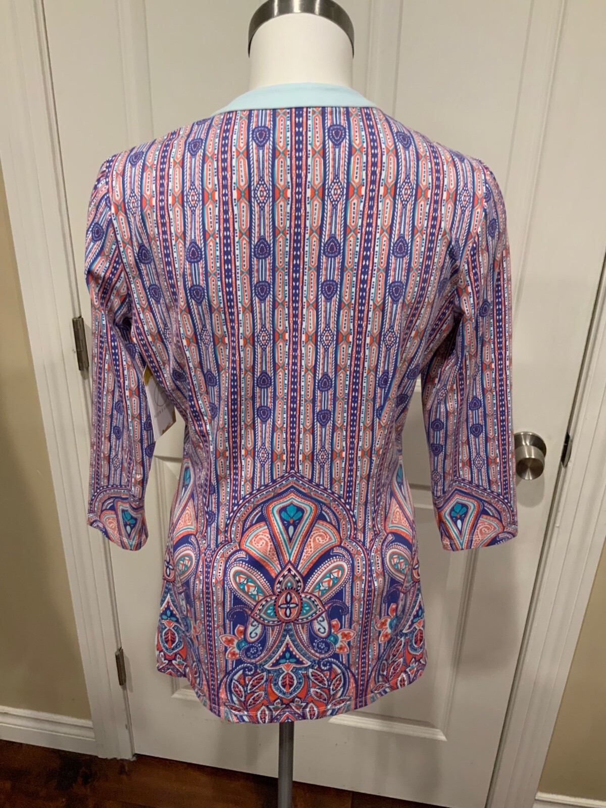 J. McLaughlin Multicolor PaisleyPatterned Pop-ove… - image 6