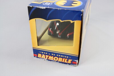 Corgi Batmobile 1940's DC Comics - Échelle 1/24 - Modèle Réduit Batman Noir - Occasion