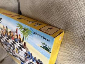 LEGO Pirates: Pirates Chess Set (40158) - factory sealed, retired, genuine