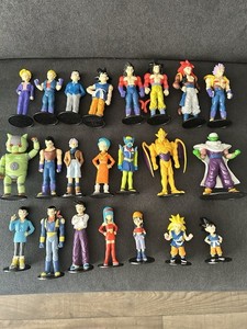 GROS LOT DE 22 FIGURINES VINTAGE DRAGON BALL Z ATLAS DE 1996
