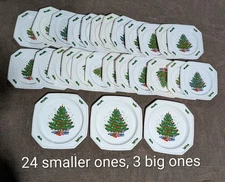 Lot of 27 Vintage Christmas Tree Melamine Plates