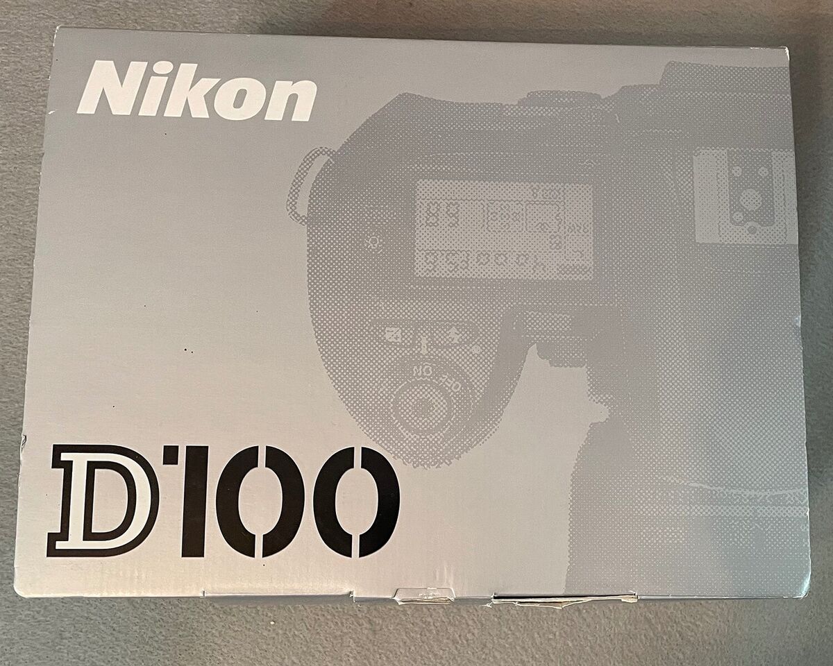 Nikon D100 6.1MP Digital SLR Camera Kit Lens, Vertical Grip Nikon D100 6.1MP Digital SLR Camera Kit Lens, Vertical Grip