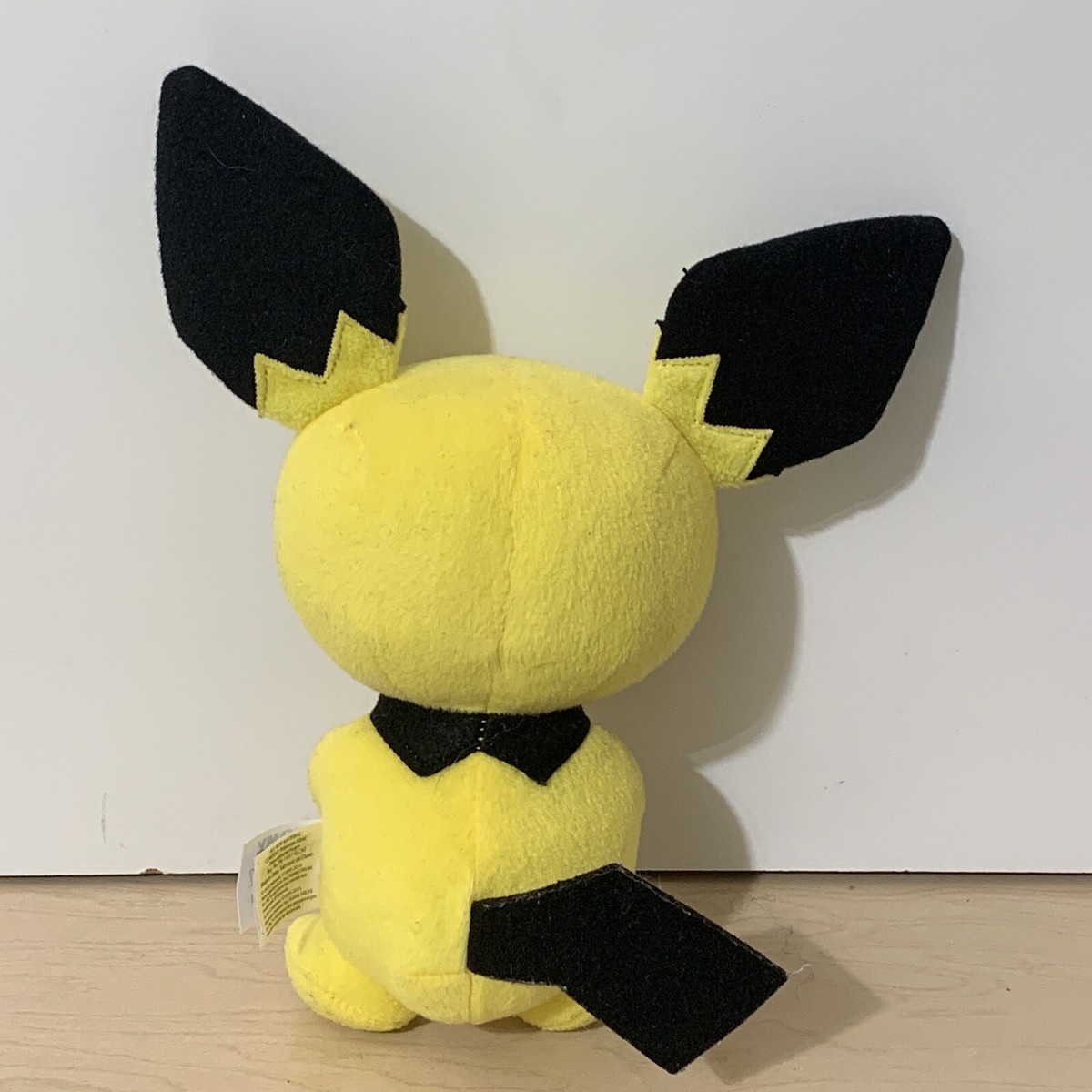 Peluche Tomy Pokémon – Pichu – Hauteur 20 Cm – Occasion
