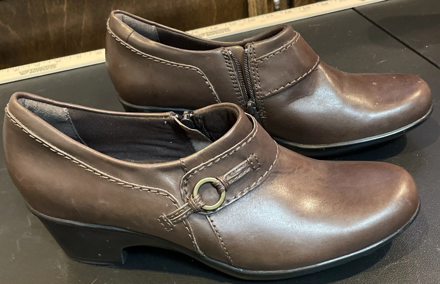 Scarpe mocassino donna Clarks pelle genette curva marrone taglia 9M ufficio carriera