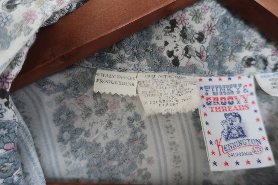 Camisa De Colección Años 70 Mickey Mouse Floral Abotonada Kennington Disney Productions Mediana Foto 4 de 4