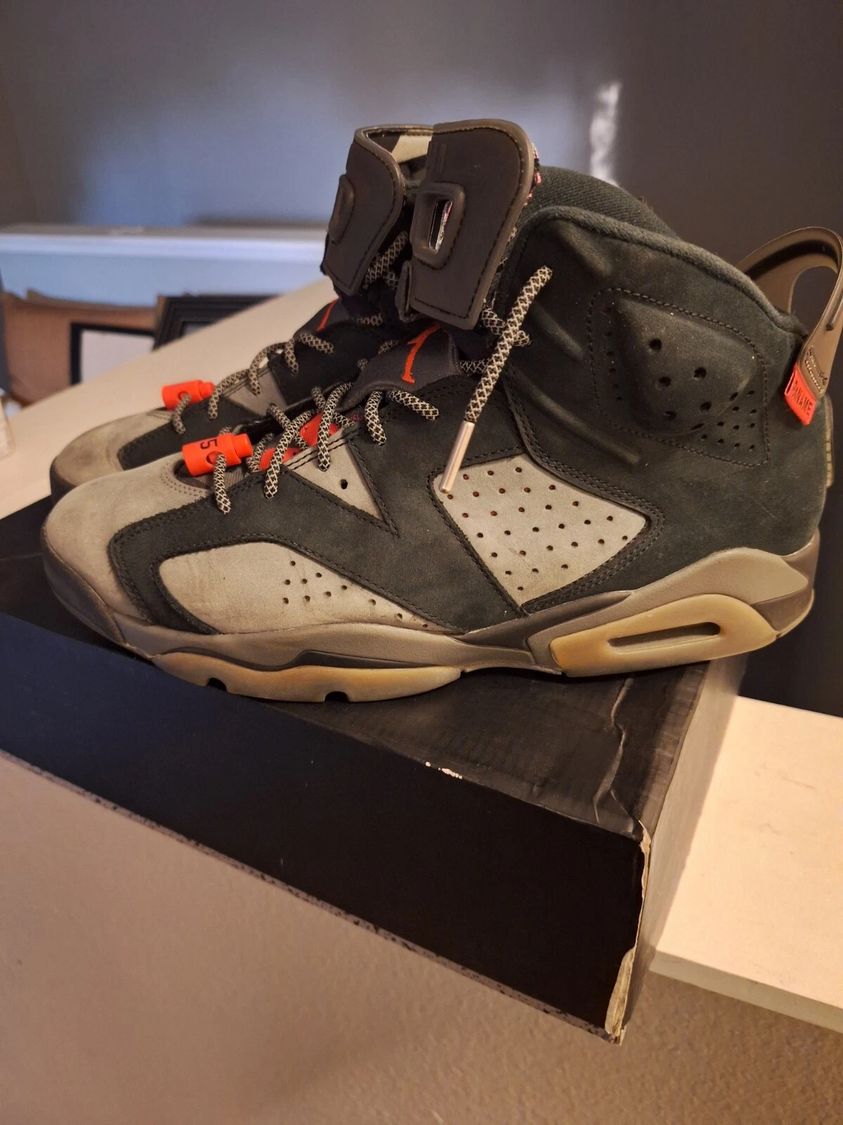 Taglia 12 Paris Saint Germain x Air Jordan 6 grigio ferro retrò