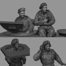1/35 Resin WWII Tank Crew 4 Figs Unpainted Unassembled f945