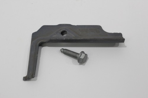 VW Vento 1H Mk3 Battery Hold Down Clamp and Bolt New Genuine 5Q0803122B - Picture 3 of 13