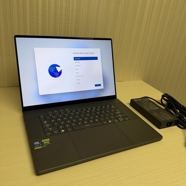 ASUS ROG Zephyrus G16