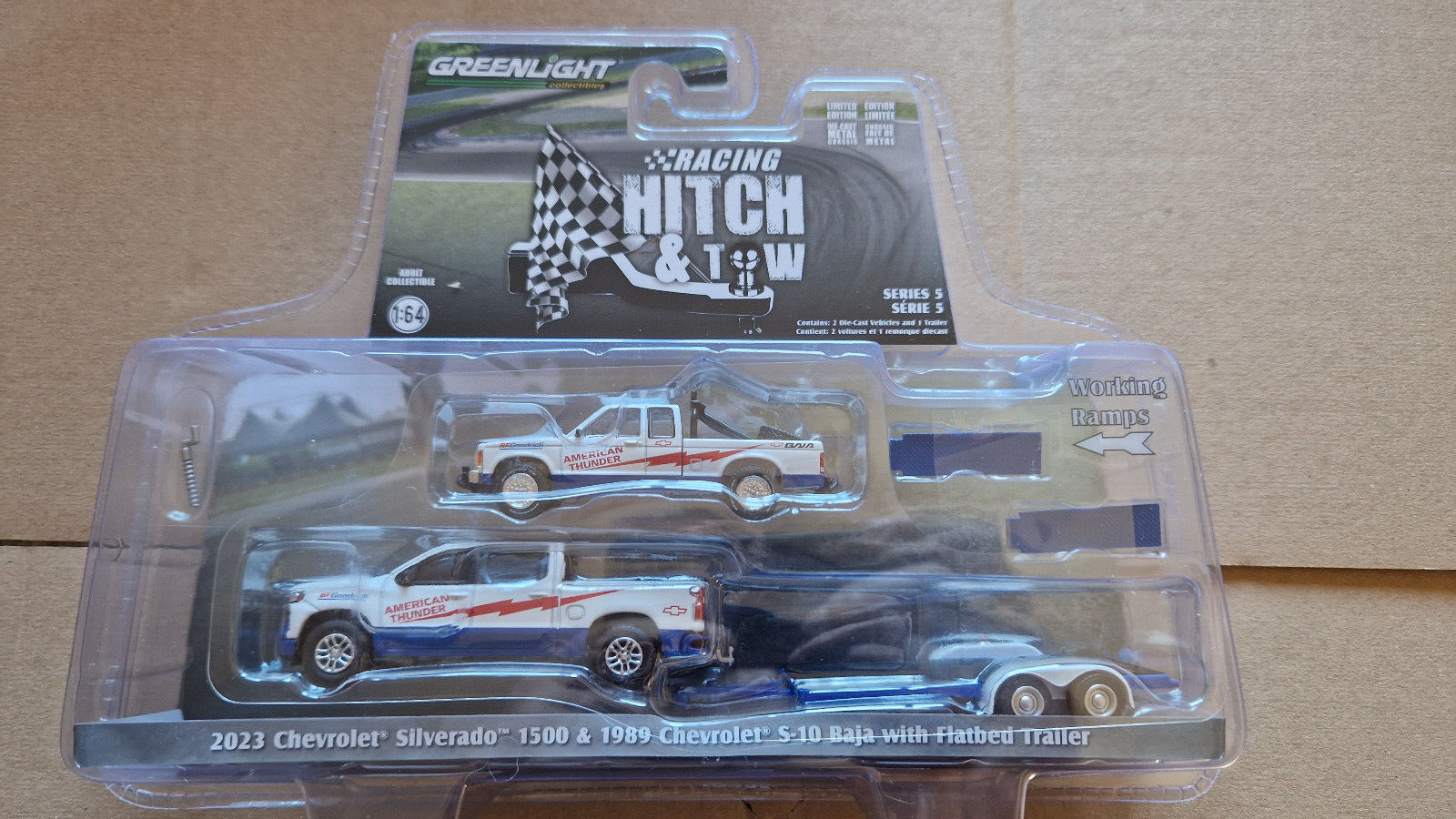 2023 Chevrolet Silverado Greenlight Hitch American Thunder pick-up 1/64