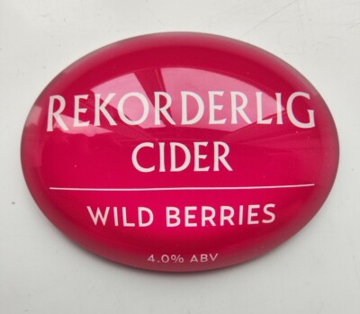 Rekorderlig Wildbeeren oval 3D Bier Linse Pumpe Schrift Abzeichen Fischauge Tbar Plakette