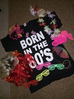 Born In 80s Tshirt Lots of Beads Glasses Smiffys Wig Cassette Fancy Dress Party
