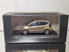 B2 1:43 SCHUCO MERCEDES-BENZ A-CLASS A-CLASS MET. CHAMPAGNE W169 DEALER VNMIB