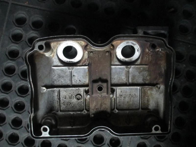 Engine Valve Cover Left Side 2003 Subaru Legacy Outback - Image 2 of 2