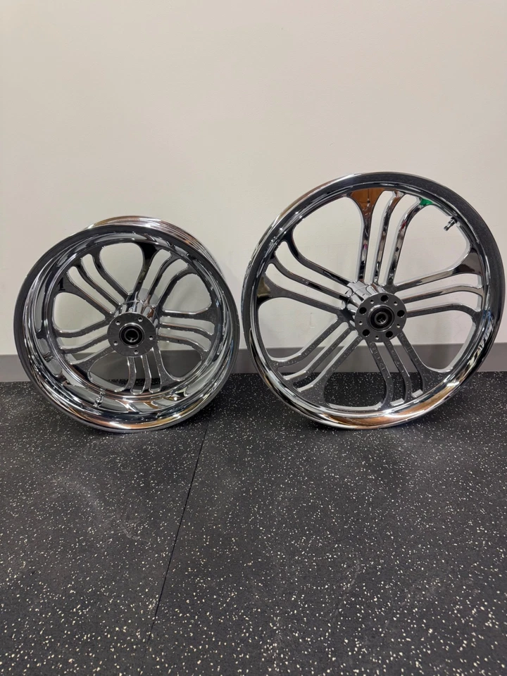 Ruedas Mag 21x2,15 y 18x8,5 para Chopper DNA Tenzo Cromo CNC BILLET Aluminio Foto 4 de 4