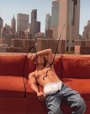 Jeremy Allen White AUTOGRAPH Actor Signed 10x8 Photo ACOA