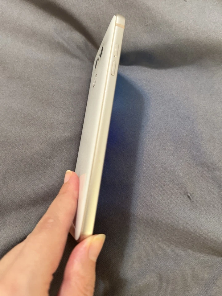 LG G6 Sprint Unlocked Android Phone White - Image 3 of 4