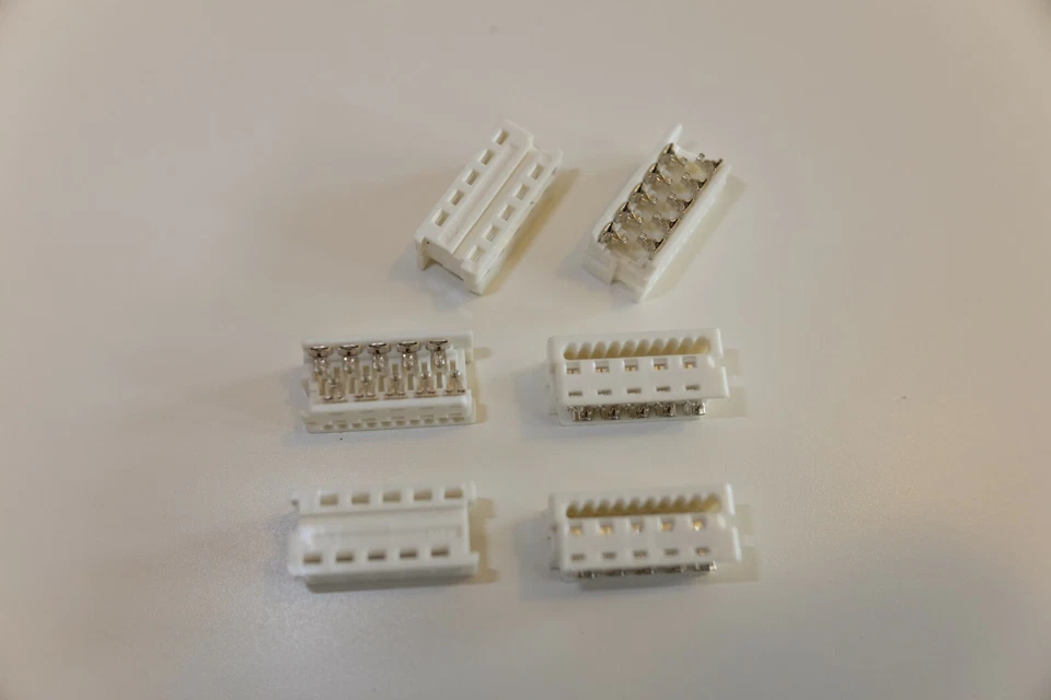 Connector Picoflex Female 10 Way Molex part no. 0903270310 - Image 2 of 4