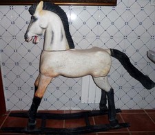 Riesiges Schaukel Karussell Holz Pferd Kinder Schaukelpferd Tier Figur alt antik