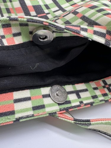 Bolso de Mano BP Nordstrom de Lona Refuelte con Correas, Hombro Ajustable Verde Coral Cuadros - Imagen 9 de 10