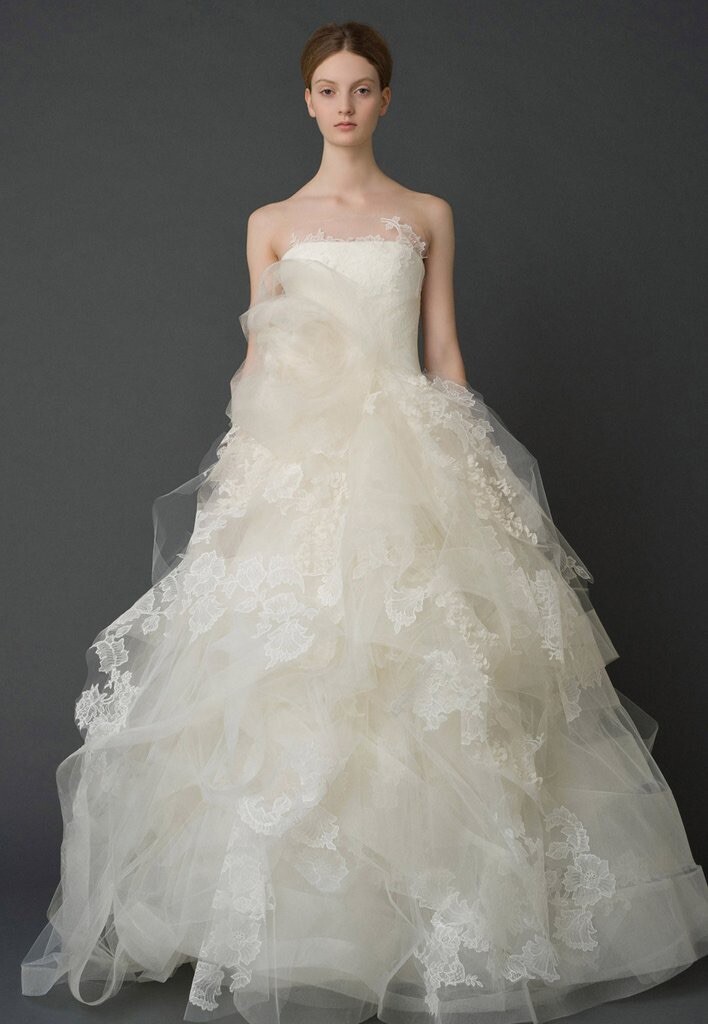 vera wang tulle wedding dress Used Vera Alizee