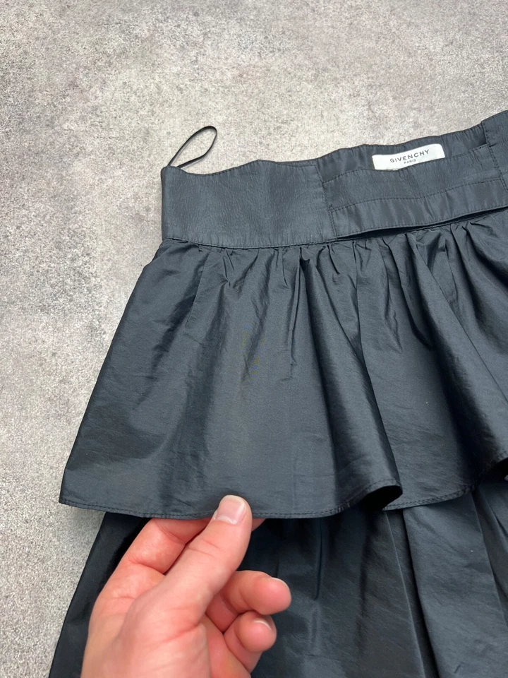 mini falda acampanada con volantes givenchy Foto 3 de 4
