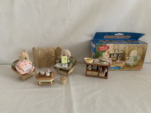 Sylvanian Families Conservatory Living 