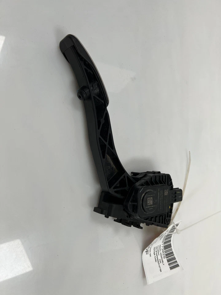 Conjunto de pedal acelerador Ford Fusion Lincoln MKX 2013-20 OEM DG9C-9F836-CA Foto 2 de 4