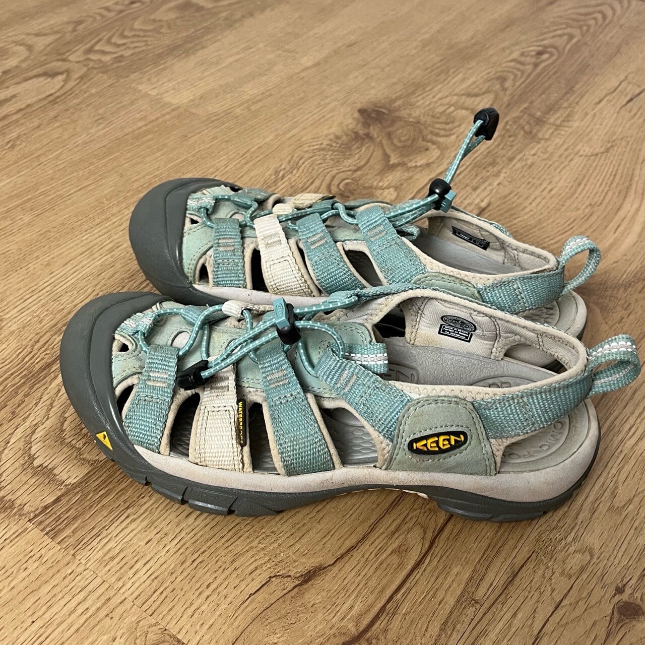 Sandali Keen Newport H2 impermeabili turchese beige punta chiusa sicurezza bambini 7