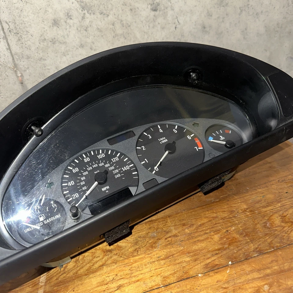 Bmw 318ti Auto Cluster 94-99 Foto 2 de 4
