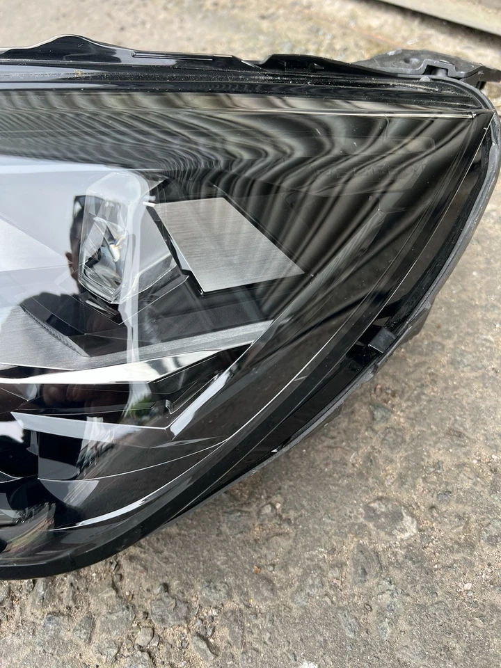 FARO LED IZQUIERDO LADO PASAJERO PEUGEOT 208 2008 9850598780 2024 MK2 GT E-208 Foto 4 de 4